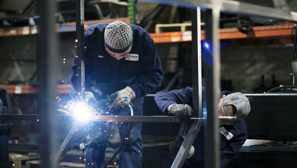 U.S. manufacturing continues to hope for better